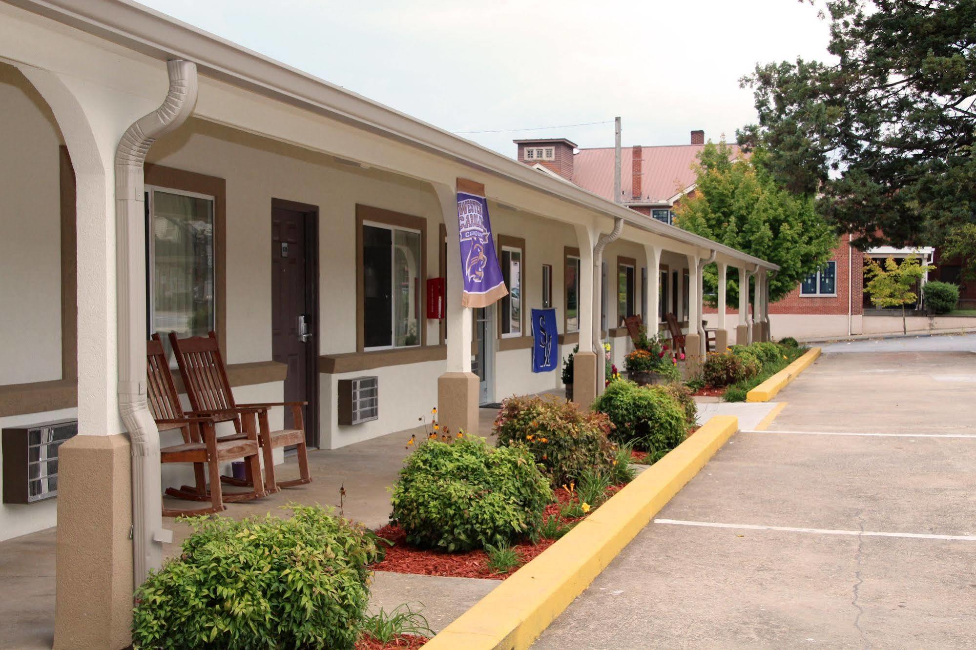 Blue Ridge Inn Sylva Ngoại thất bức ảnh